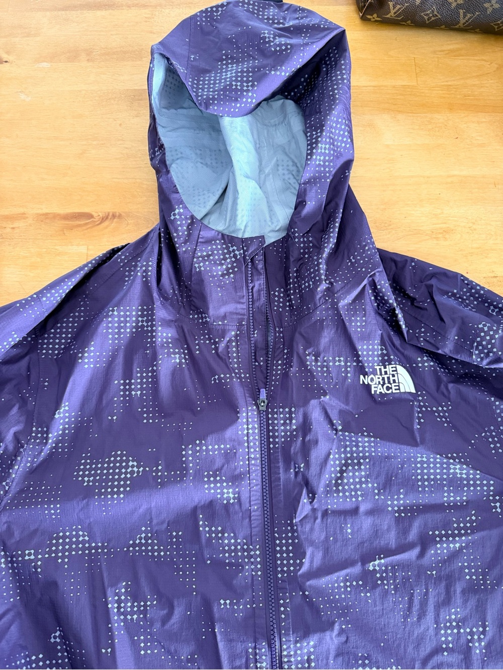 The North Face Men’s Rain Jacket – XL